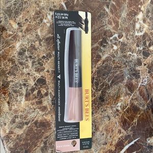 Burt’s Bees all a flutter mascara
